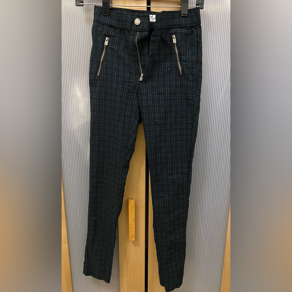 Hollister ultra high rise plaid skinny pants Size XS